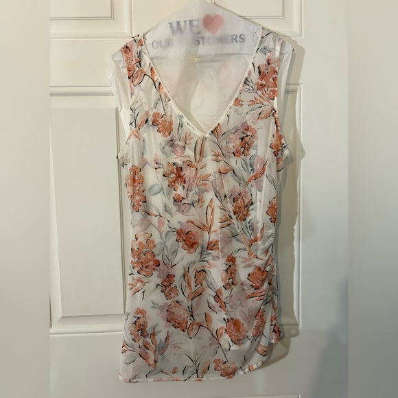 White House Black Market Floral Blouse - Picture 3 of 8